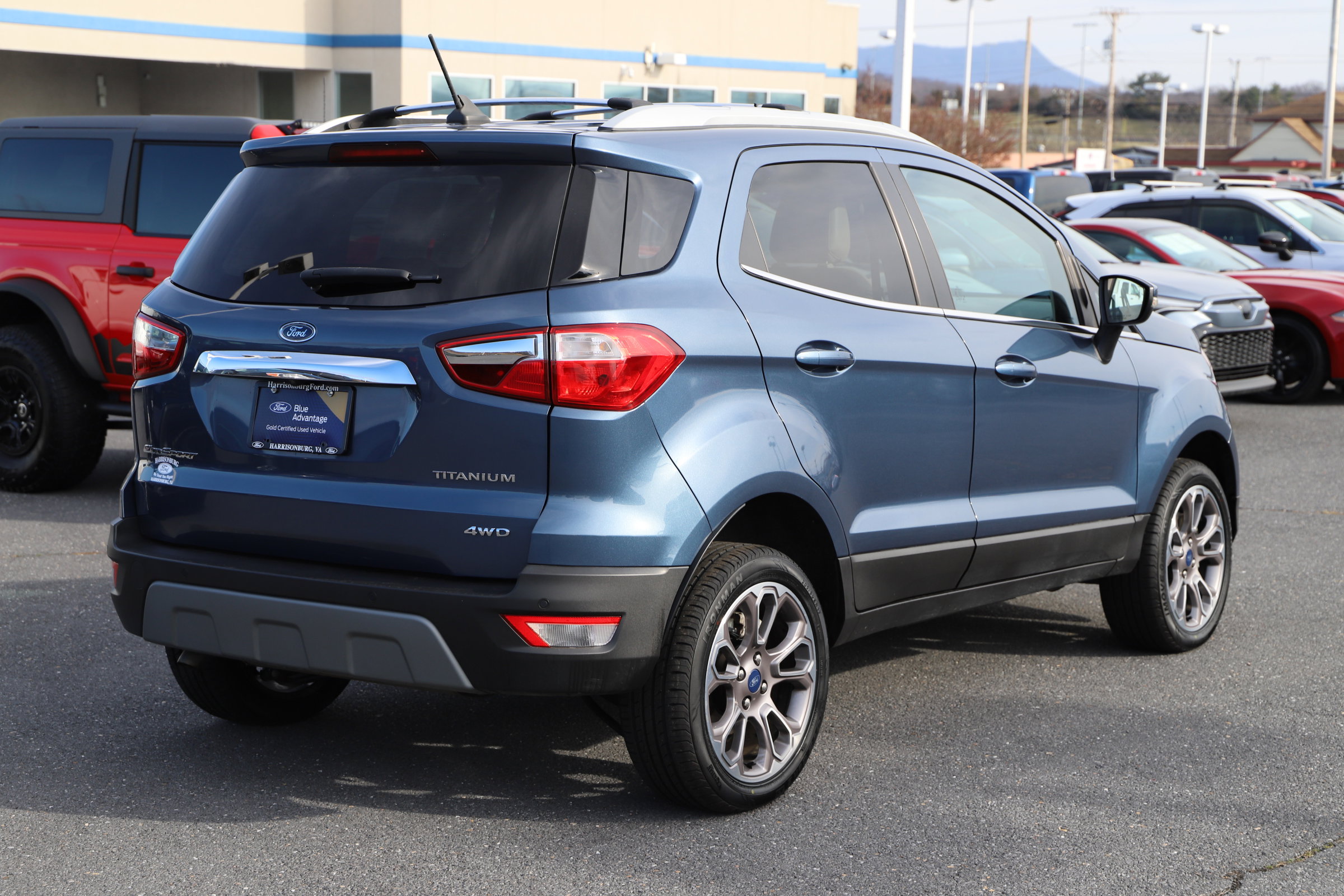 Certified 2022 Ford EcoSport Titanium AWD/4WD image 5