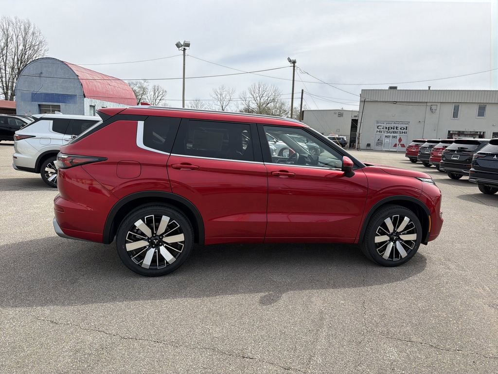 New 2026 Mitsubishi Outlander SEL AWD/4WD image 3