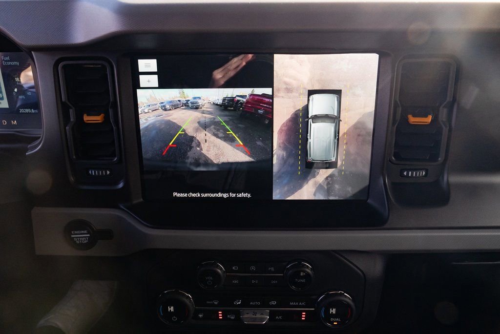 Used 2023 Ford Bronco Badlands AWD/4WD image 14