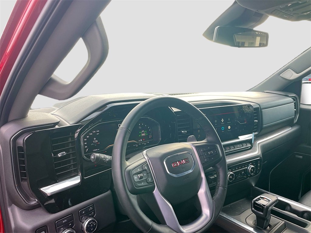 Used 2025 GMC Sierra 1500 SLT image 12