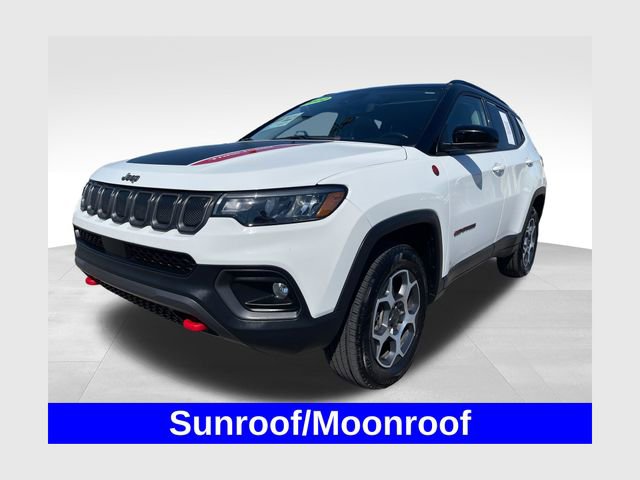 Used 2022 Jeep Compass Trailhawk w/ Sun and Sound Group AWD/4WD image 1