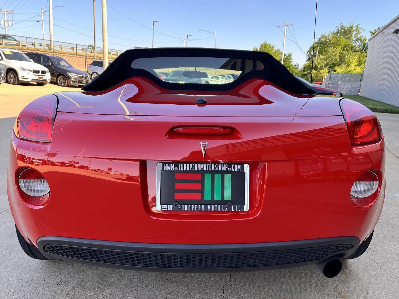 Used 2006 Pontiac Solstice Convertible w/ Premium Package RWD image 9