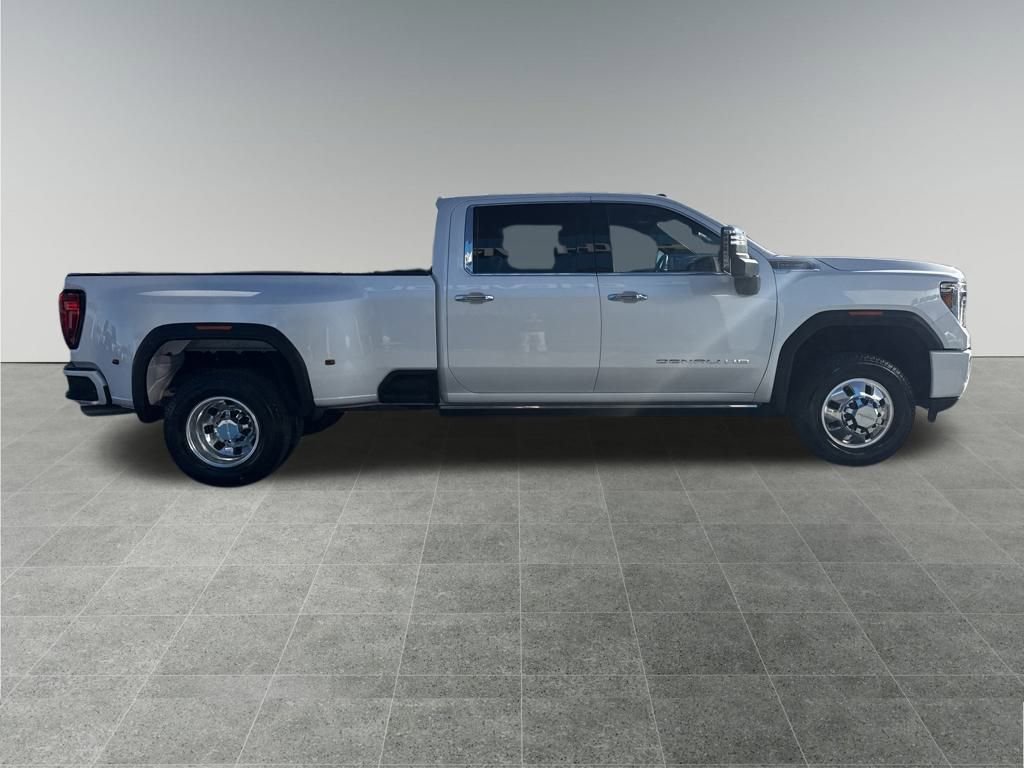 Used 2023 GMC Sierra 3500 Denali w/ Denali Ultimate Package image 7