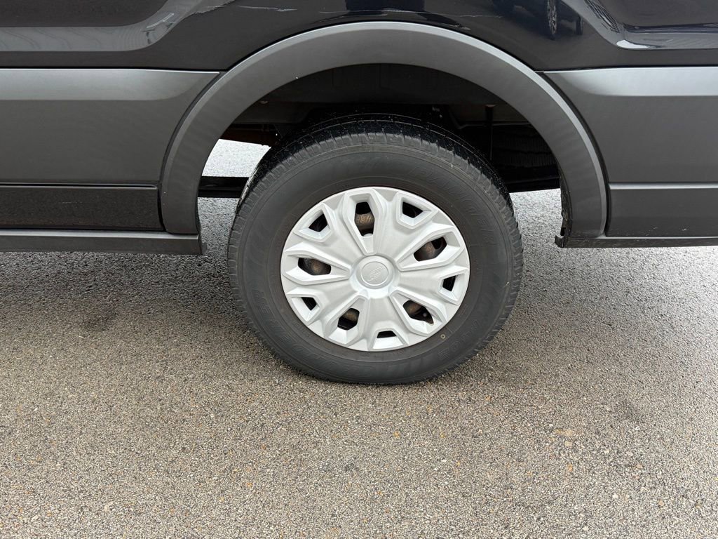 Used 2019 Ford Transit 350 XLT image 22