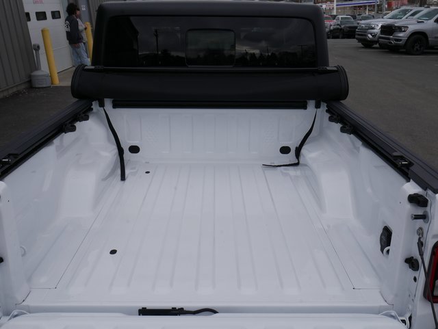 Used 2024 Jeep Gladiator Sport image 12