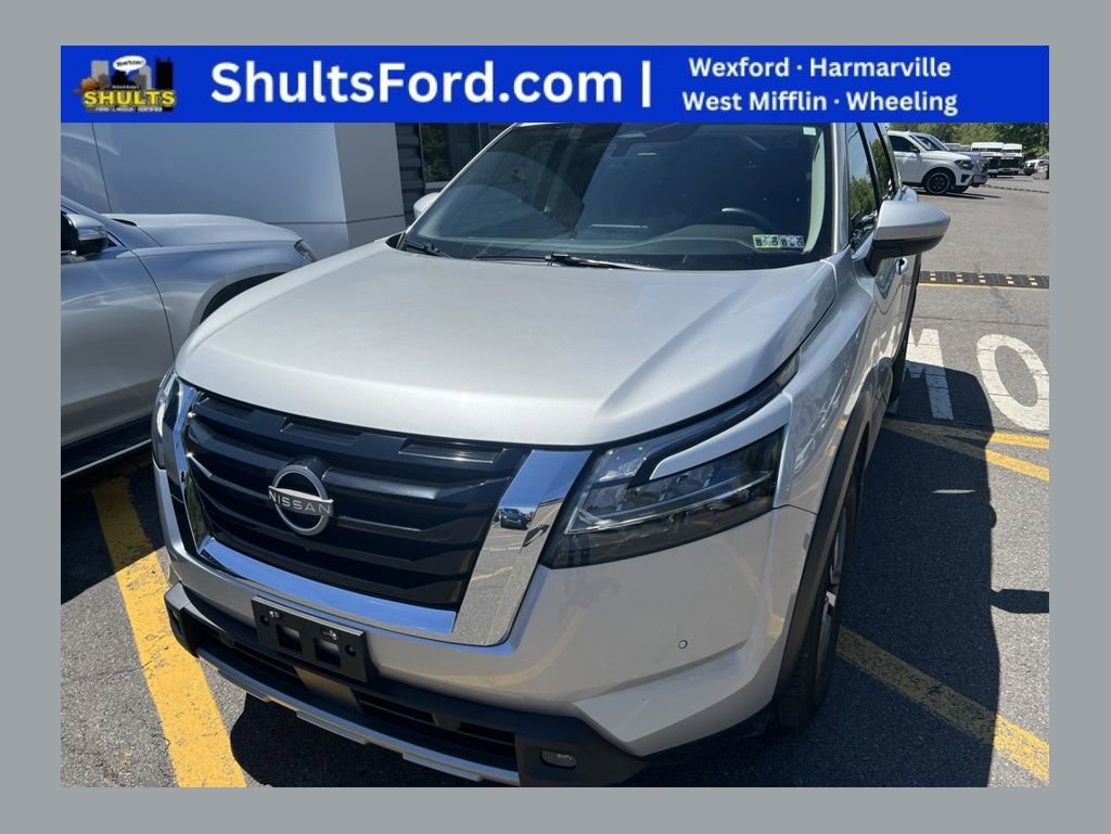 Used 2023 Nissan Pathfinder SL w/ Lighting Package (N92)