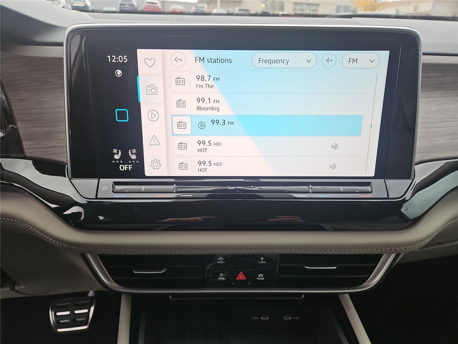 New 2026 Volkswagen Atlas SEL Premium R-Line image 18