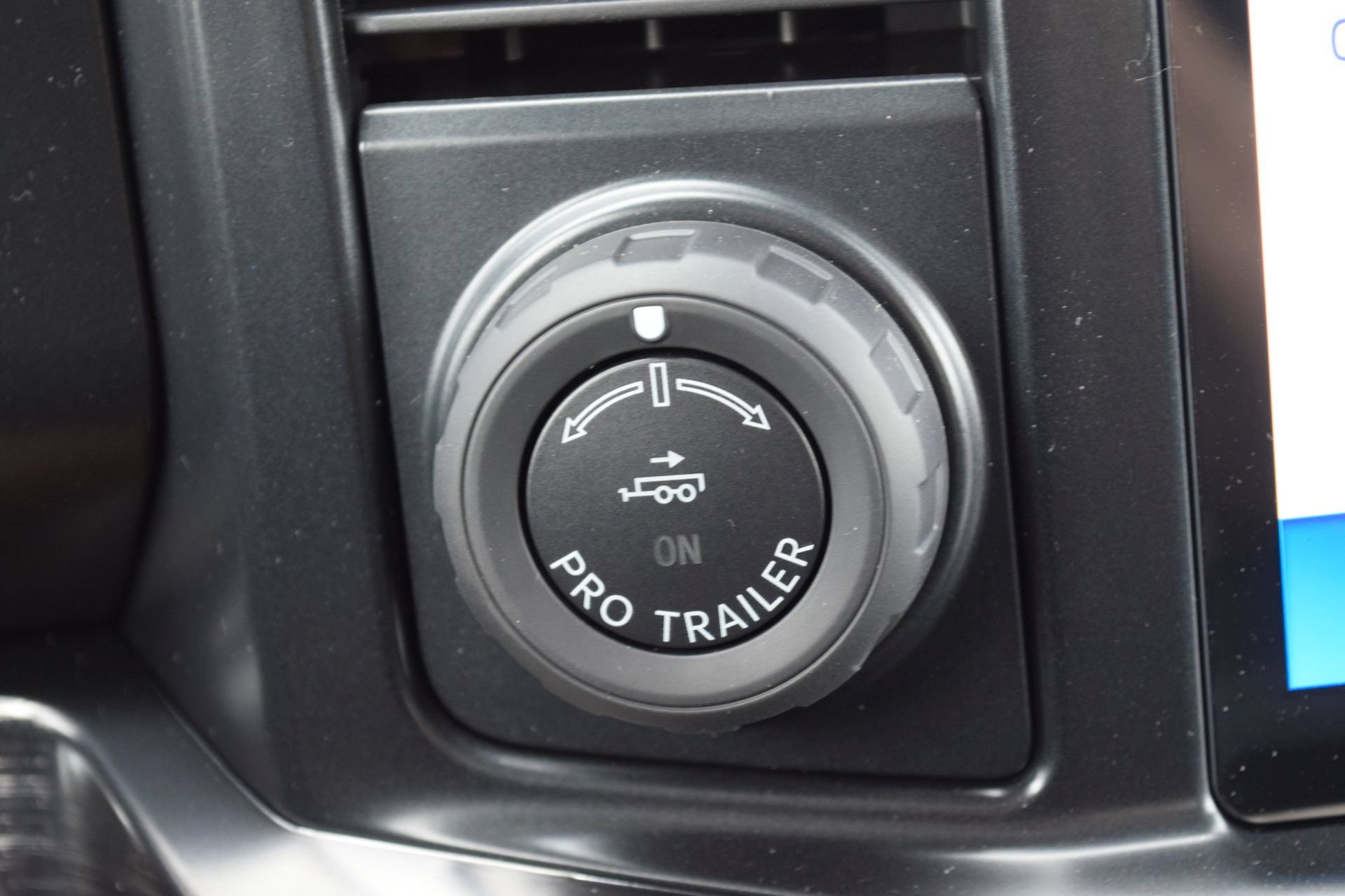 New 2026 Ford F350 Lariat w/ Lariat Premium Package AWD/4WD image 11