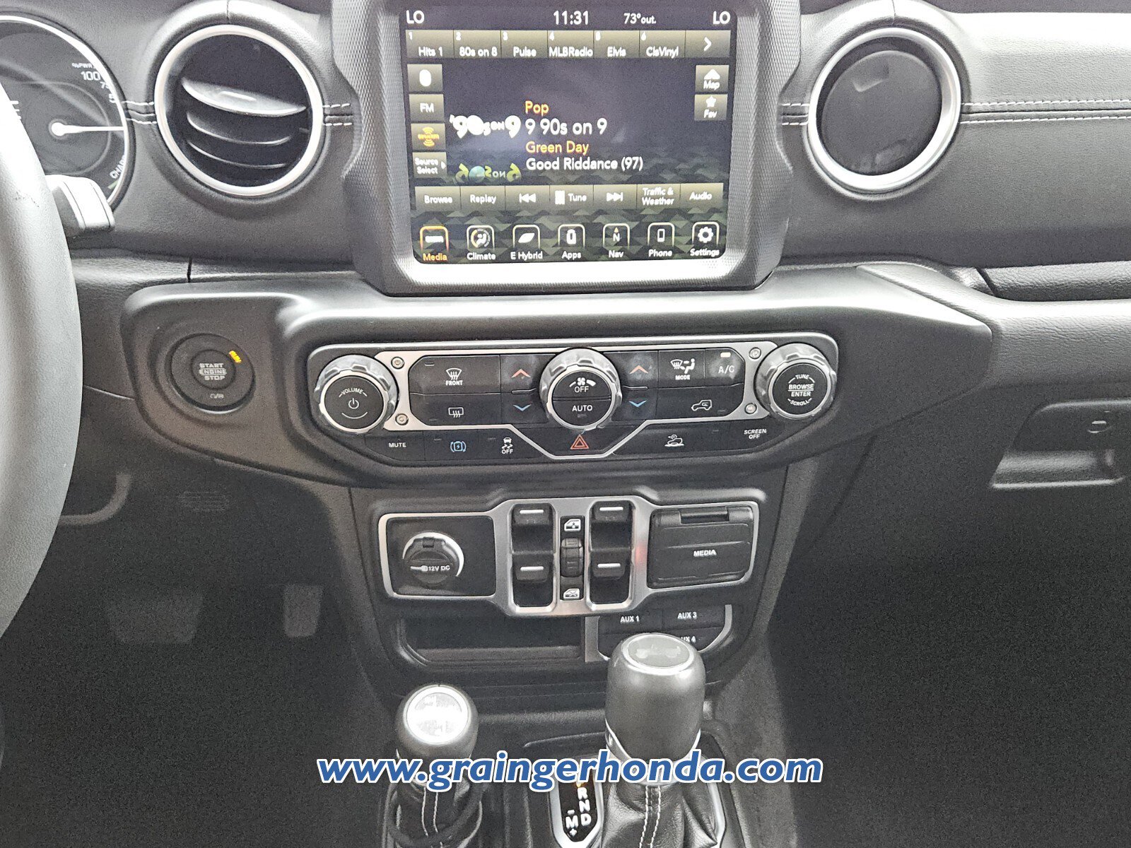 Used 2023 Jeep Wrangler Unlimited Sahara AWD/4WD image 15