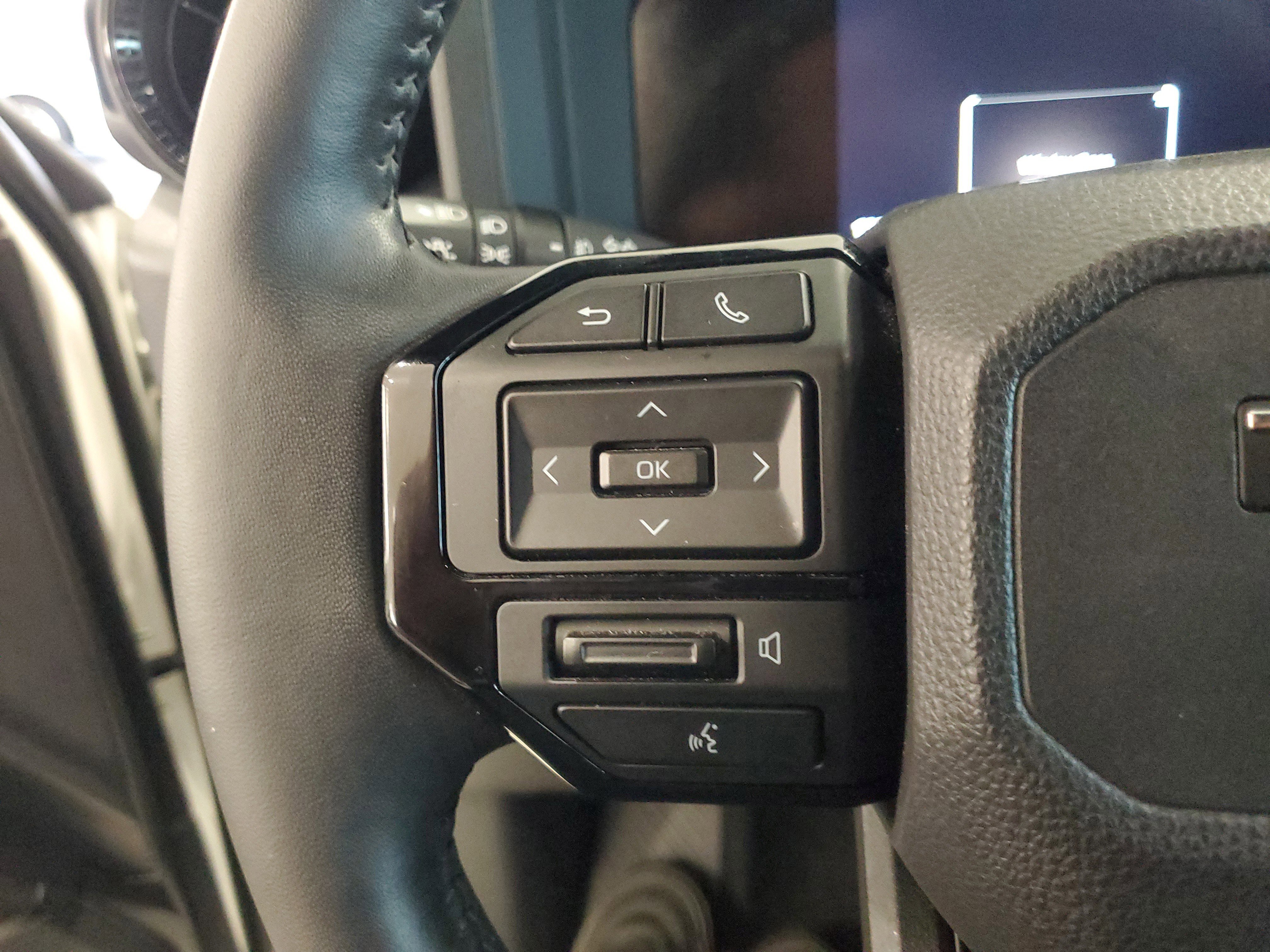 Certified 2025 Toyota Land Cruiser Base image 19