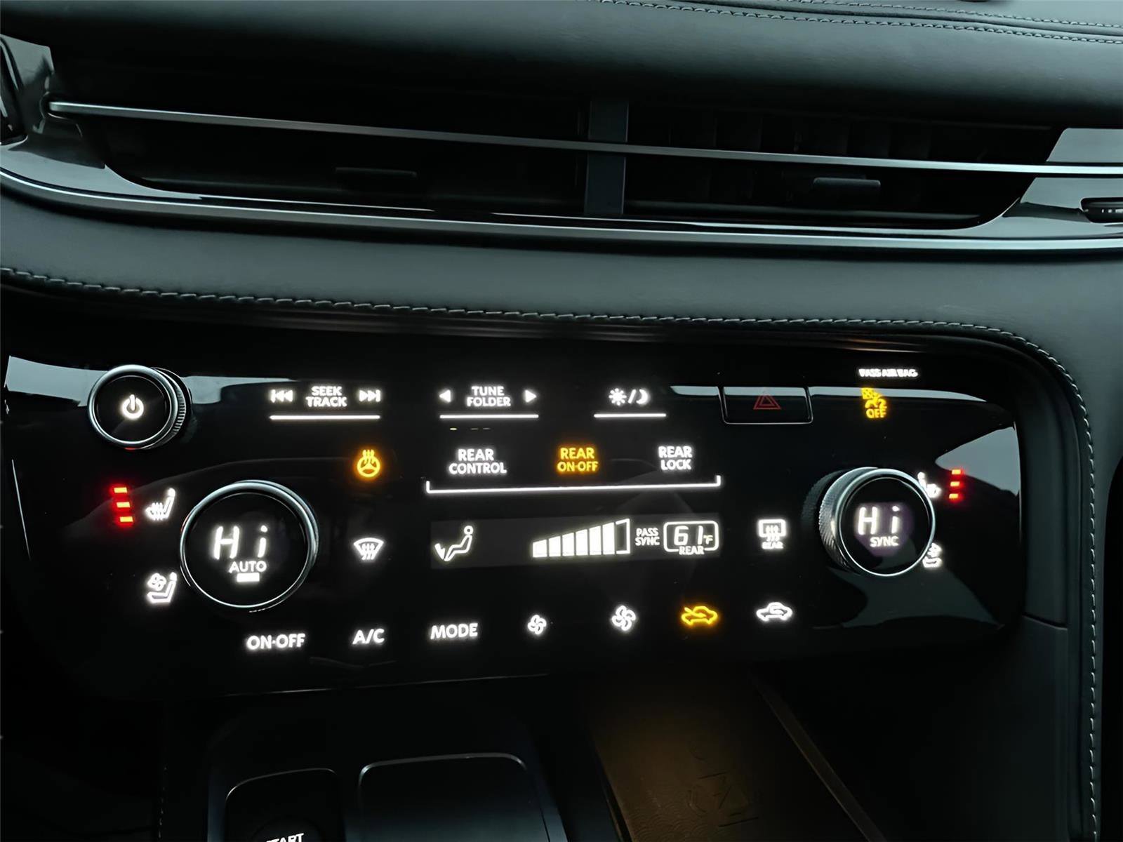 Used 2025 INFINITI QX60 Luxe w/ Lighting Package (N94) image 32