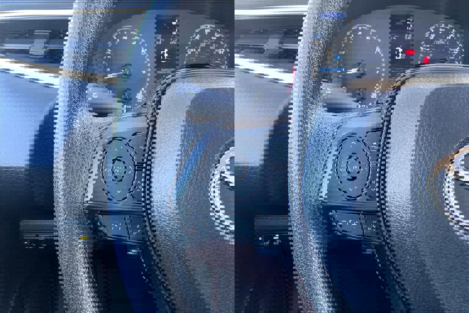 Certified 2025 Toyota Corolla LE image 22