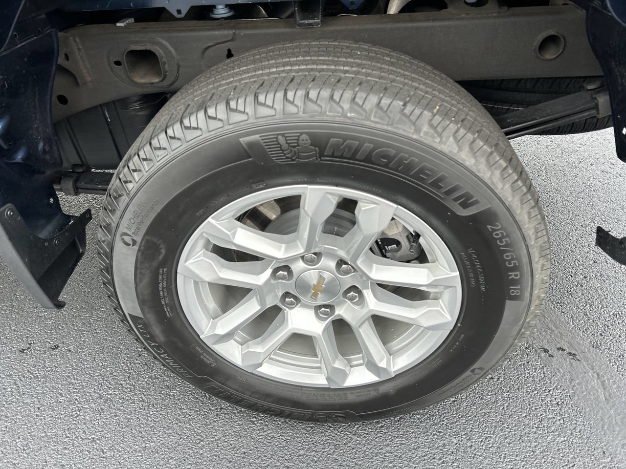 Used 2023 Chevrolet Silverado 1500 LT AWD/4WD image 10