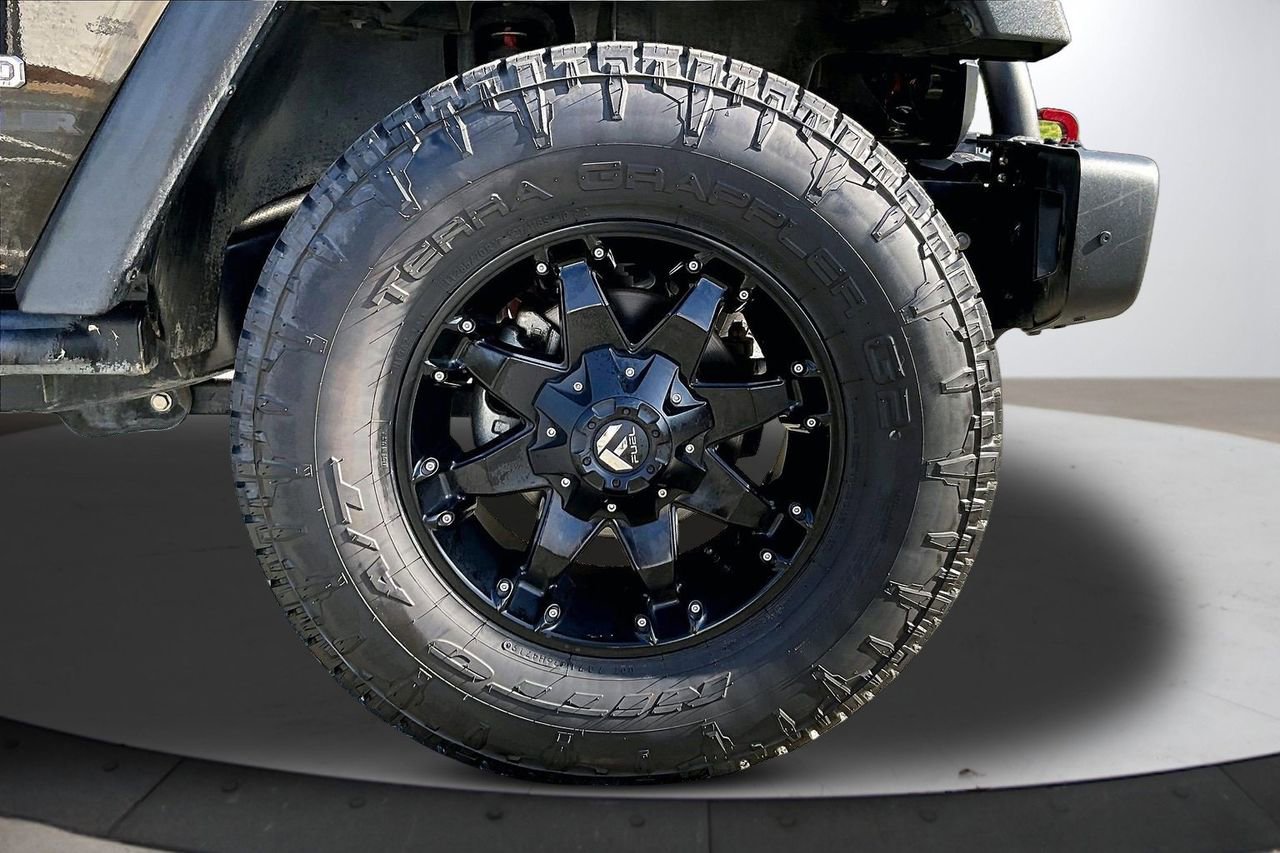 Certified 2017 Jeep Wrangler Rubicon image 30