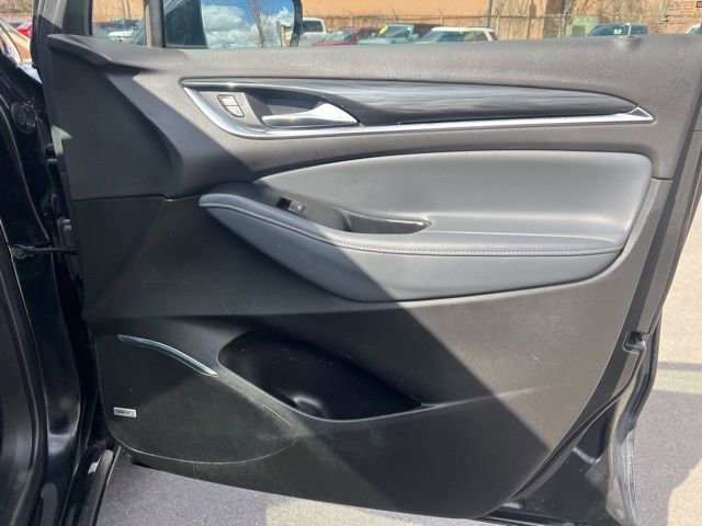 Used 2020 Buick Enclave Essence w/ Sport Touring Edition image 10