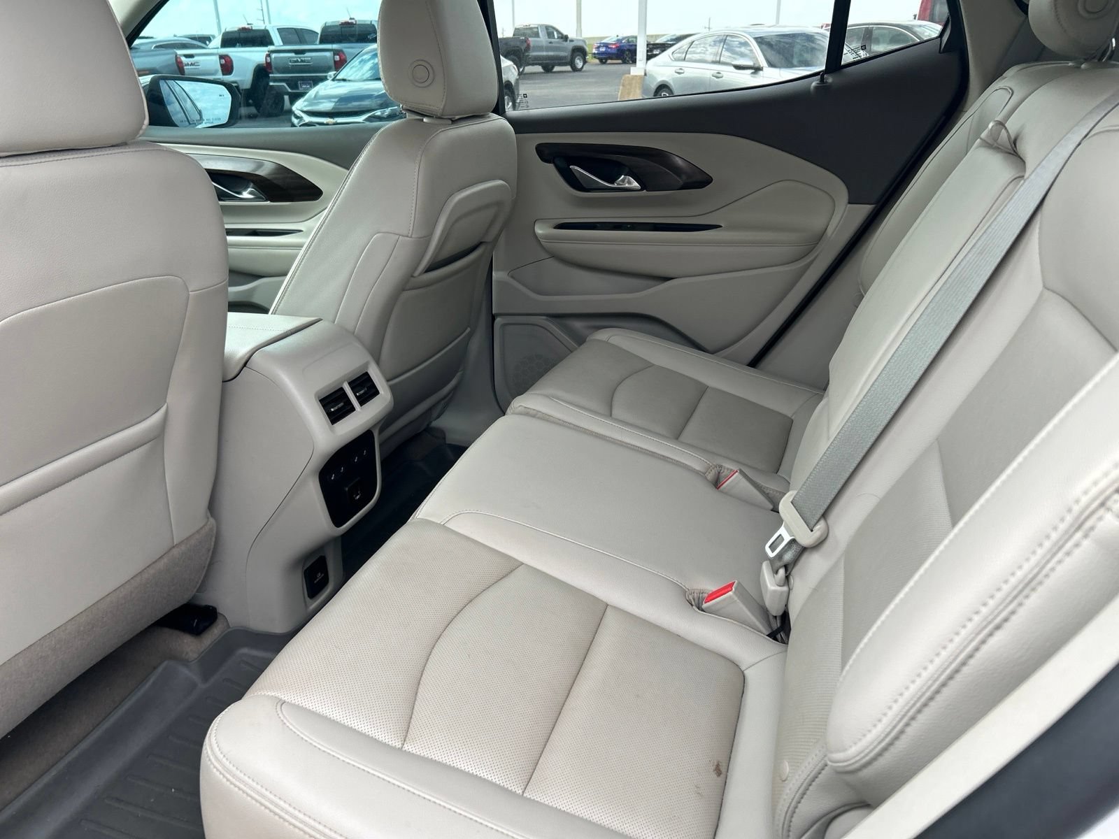 Used 2018 GMC Terrain Denali w/ Comfort Package FWD image 11