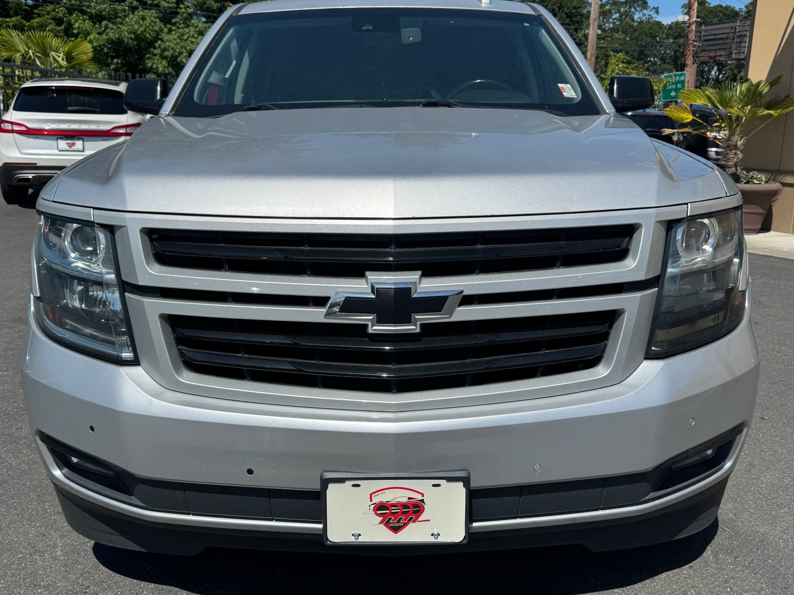 Used 2018 Chevrolet Tahoe Premier w/ RST 6.2L Performance Edition AWD/4WD image 2