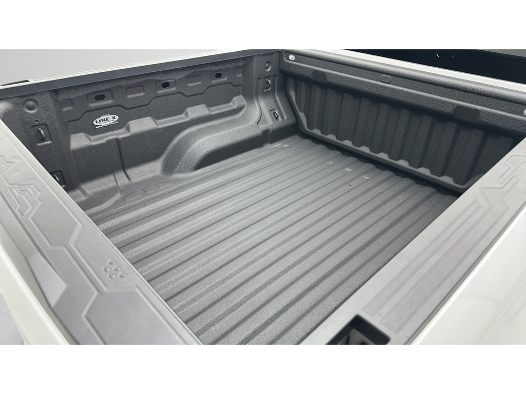 Used 2024 GMC Canyon Elevation w/ Trailering Package AWD/4WD image 7