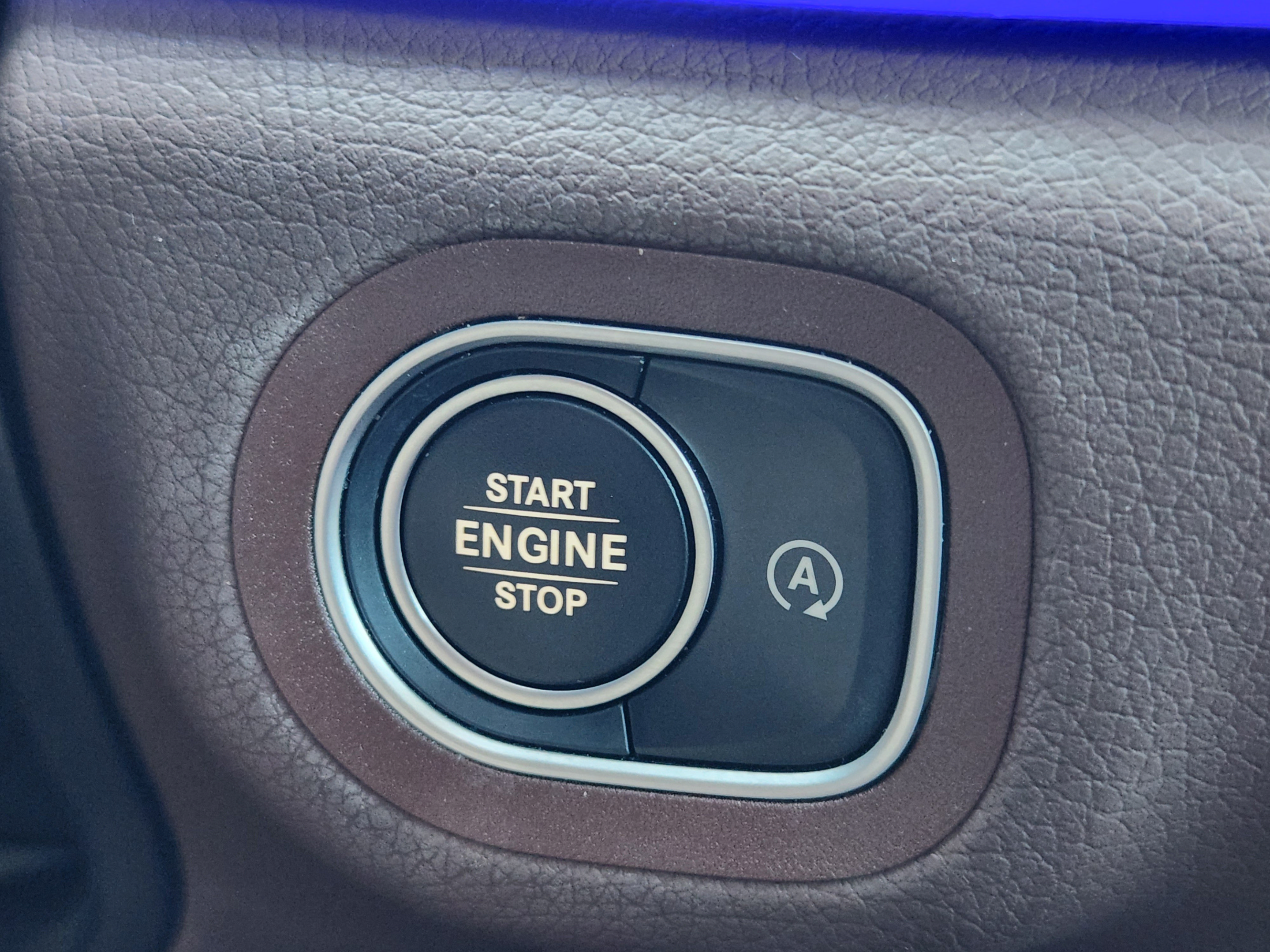Used 2024 Mercedes-Benz GLS 450 4MATIC image 18