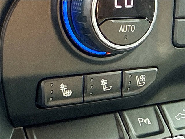 Used 2020 Chevrolet Silverado 2500 High Country image 23