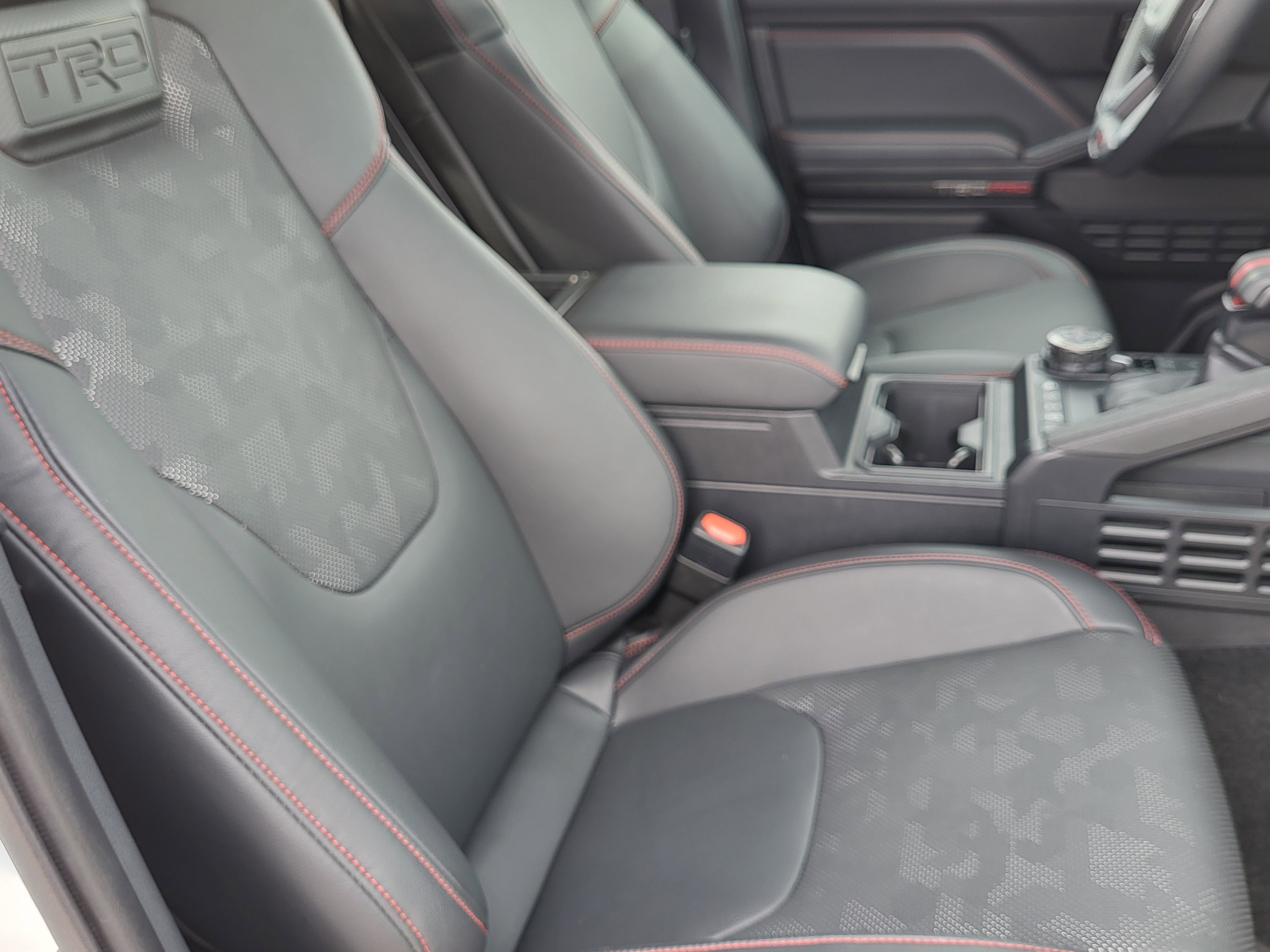 Used 2024 Toyota Tacoma TRD Pro AWD/4WD image 16