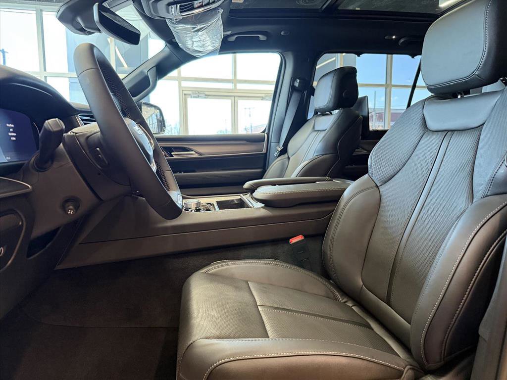 New 2026 Jeep Grand Wagoneer Limited image 14