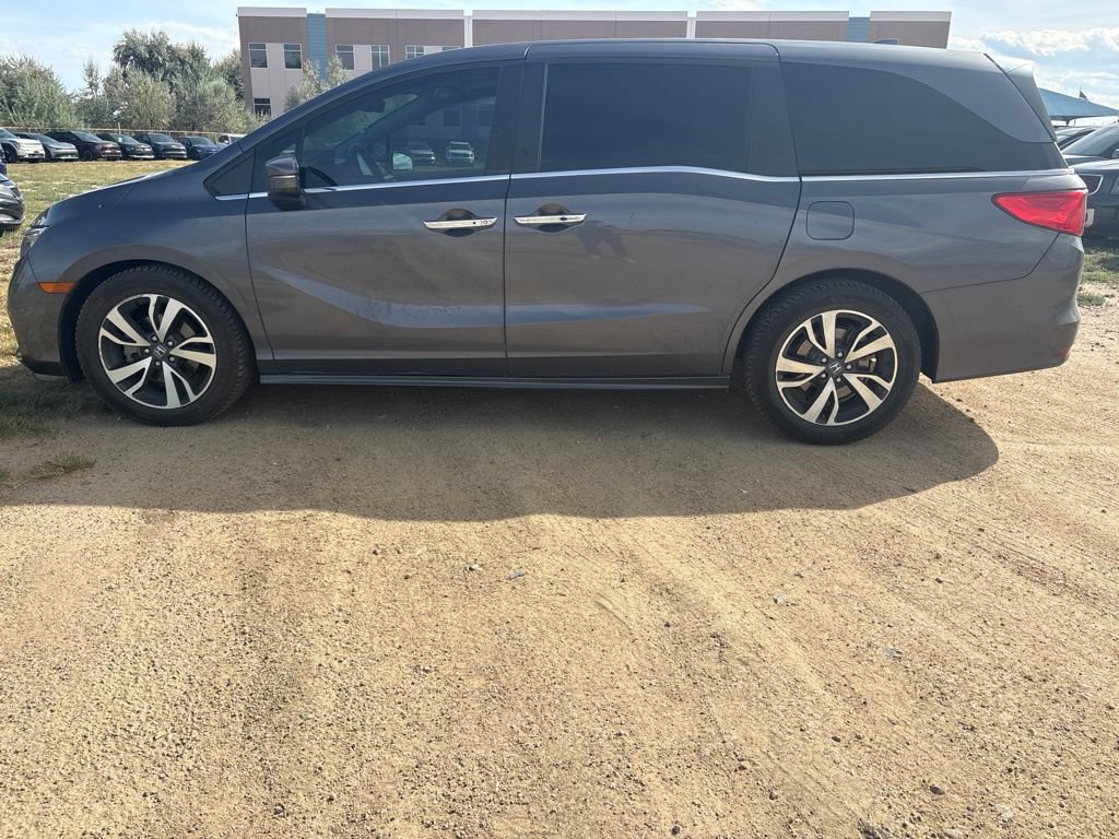 Used 2022 Honda Odyssey Touring image 2