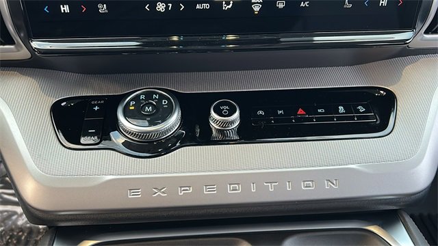 New 2025 Ford Expedition Max Active image 18
