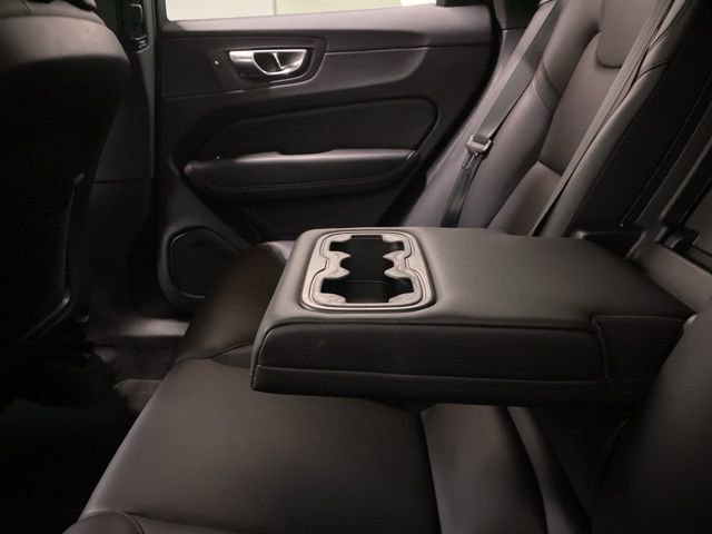 Used 2025 Volvo XC60 B5 Core image 69