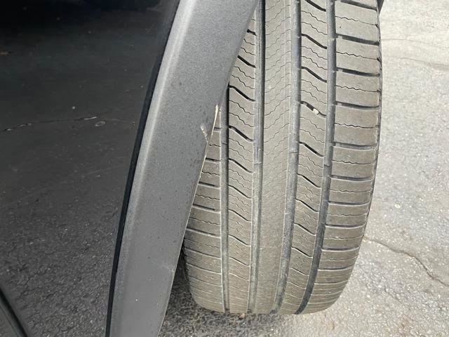 Used 2016 Volvo V60 T5 Cross Country w/ Convenience Package image 11