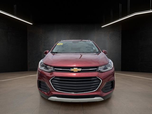 Used 2022 Chevrolet Trax LT AWD/4WD image 2