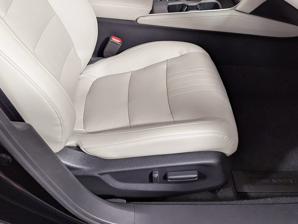 Used 2018 Honda Accord EX-L image 25