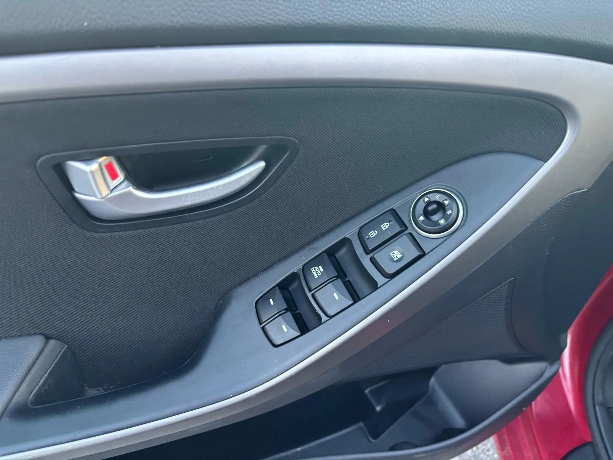 Used 2016 Hyundai Elantra GT image 21