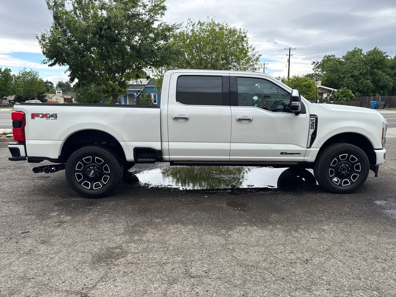 Certified 2024 Ford F350 Platinum w/ FX4 Off-Road Package image 6
