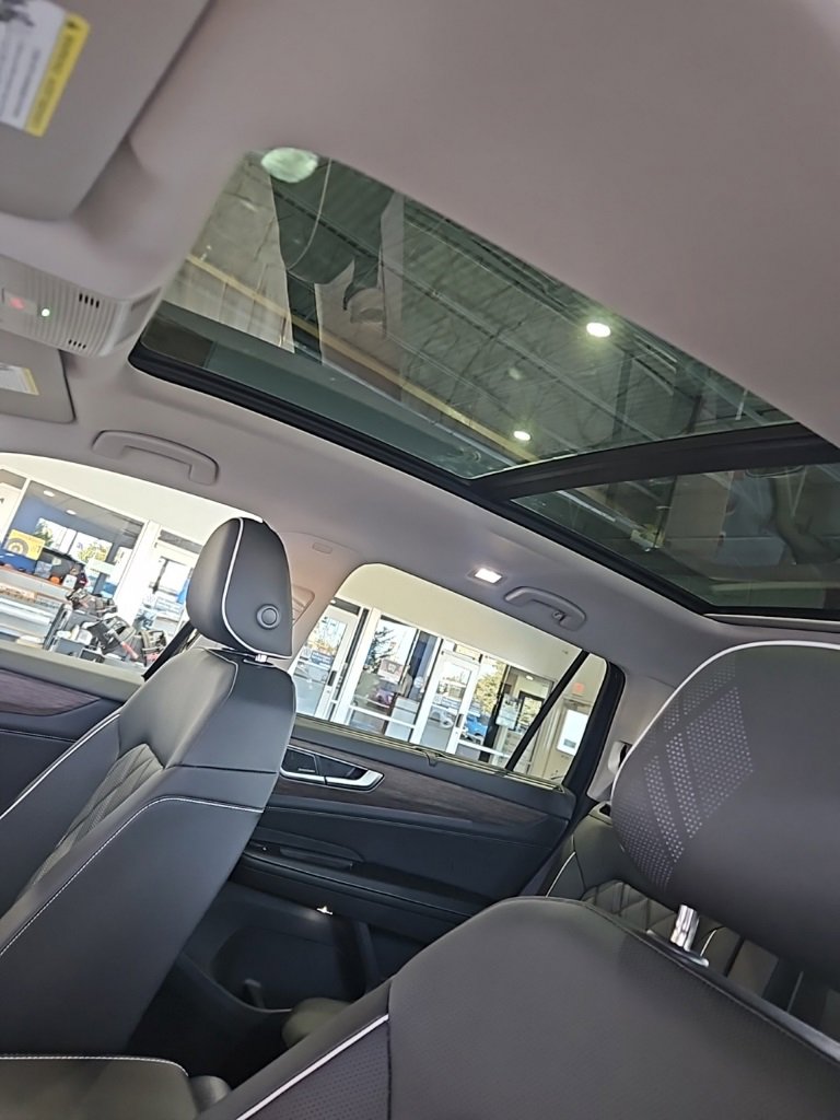 New 2026 Volkswagen Atlas SEL Premium R-Line image 31