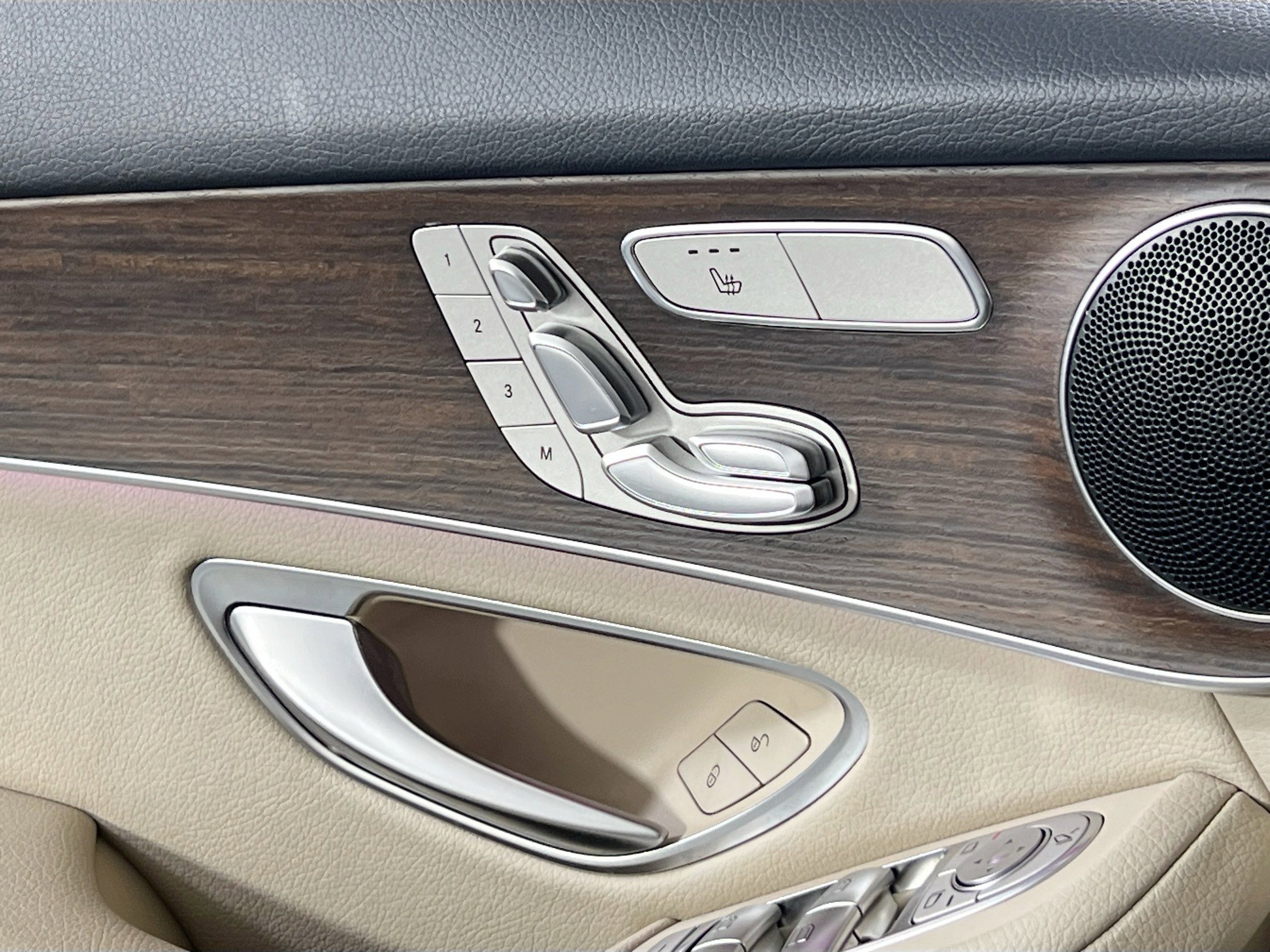 Used 2022 Mercedes-Benz GLC 300 4MATIC image 19