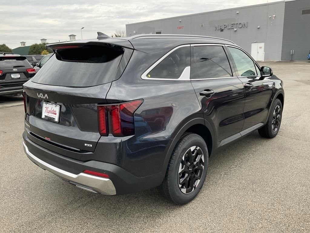 Certified 2025 Kia Sorento S AWD/4WD image 8