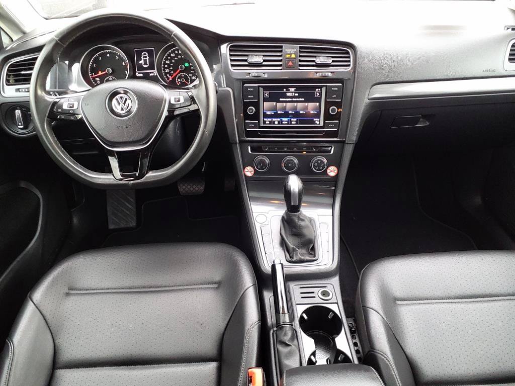 Used 2021 Volkswagen Golf 4-Door FWD image 8