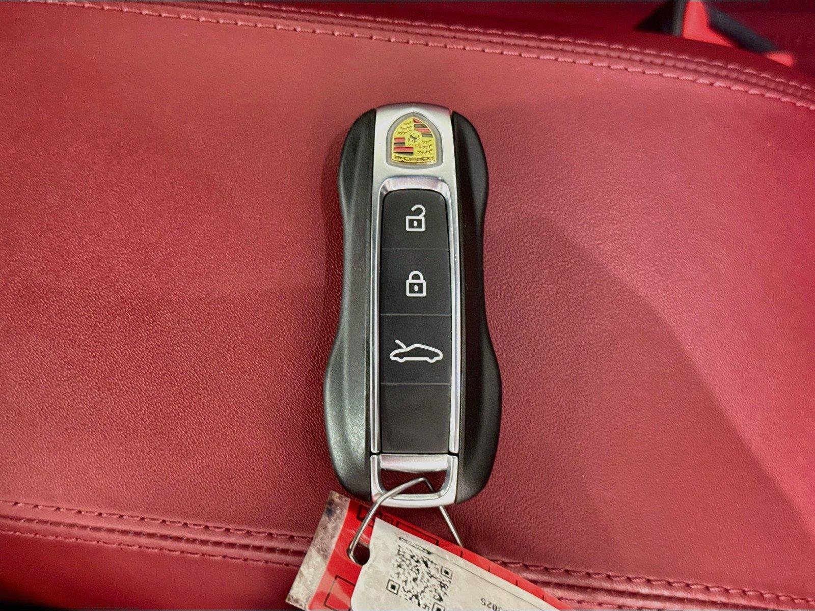 Used 2021 Porsche 911 Carrera 4S AWD/4WD image 31