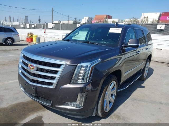 Used 2016 Cadillac Escalade Luxury RWD image 6