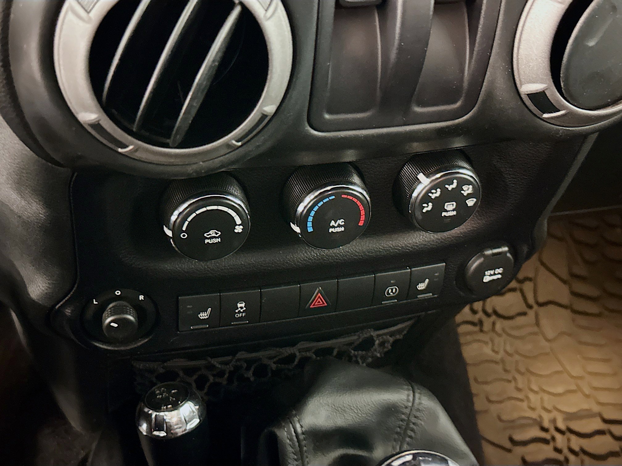 Used 2016 Jeep Wrangler Sport image 22