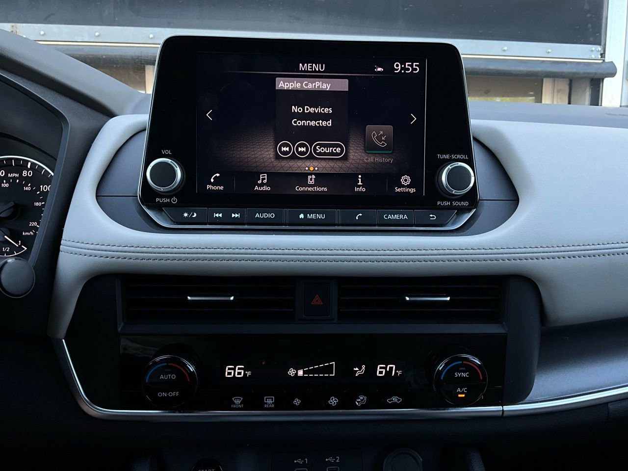 Used 2025 Nissan Rogue SV FWD image 26