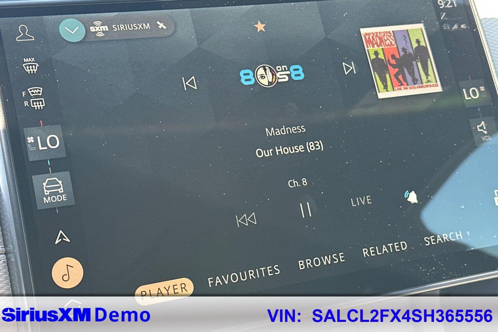 Certified 2025 Land Rover Discovery Sport Dynamic SE image 37