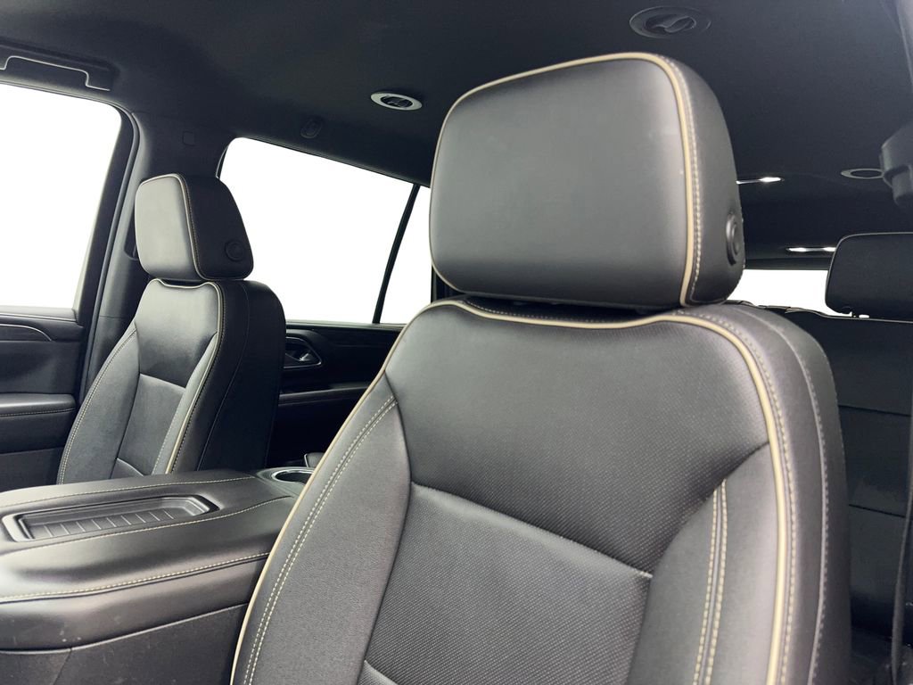 Used 2024 GMC Yukon SLT image 28