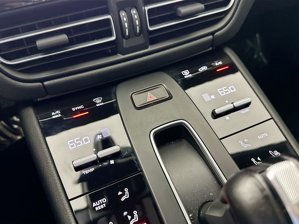 Used 2023 Porsche Macan GTS image 16