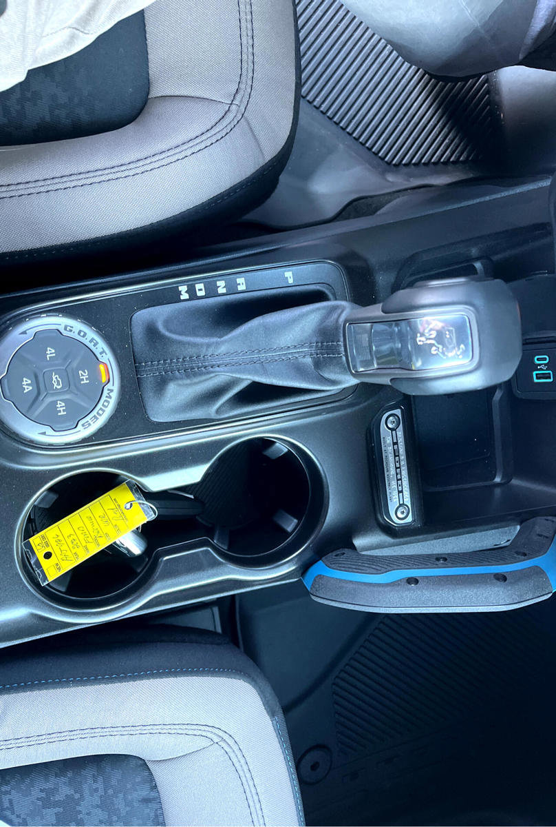 Used 2023 Ford Bronco Wildtrak image 16