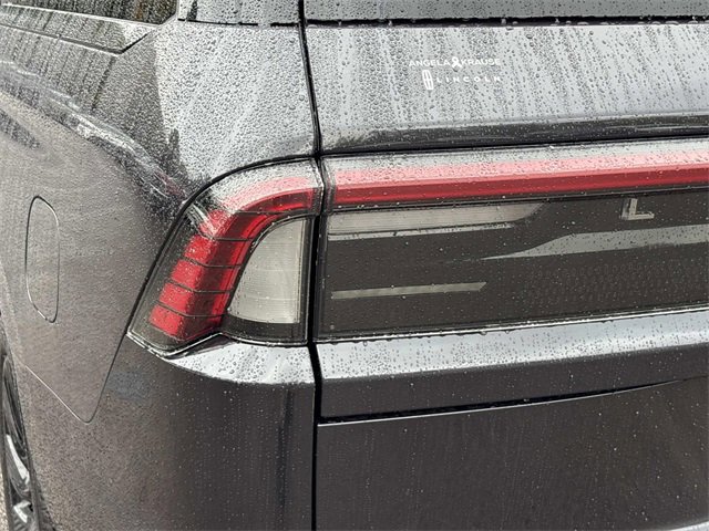 New 2025 Lincoln Navigator L Reserve w/ Jet Appearance Package image 11