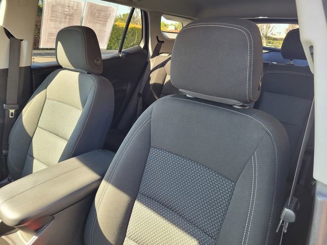 Used 2022 GMC Terrain SLE w/ Driver Convenience Package image 12