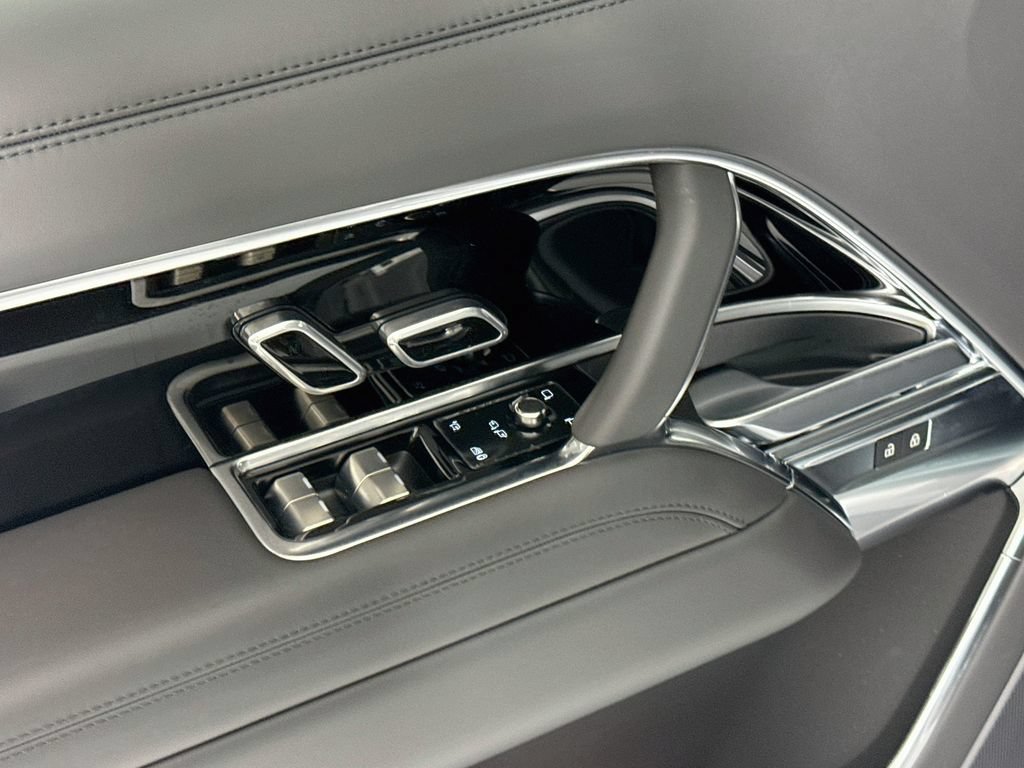 New 2026 Land Rover Range Rover SE AWD/4WD image 24