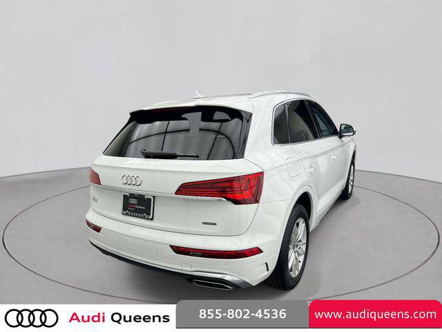 Certified 2023 Audi Q5 2.0T Premium w/ Convenience Package AWD/4WD image 4